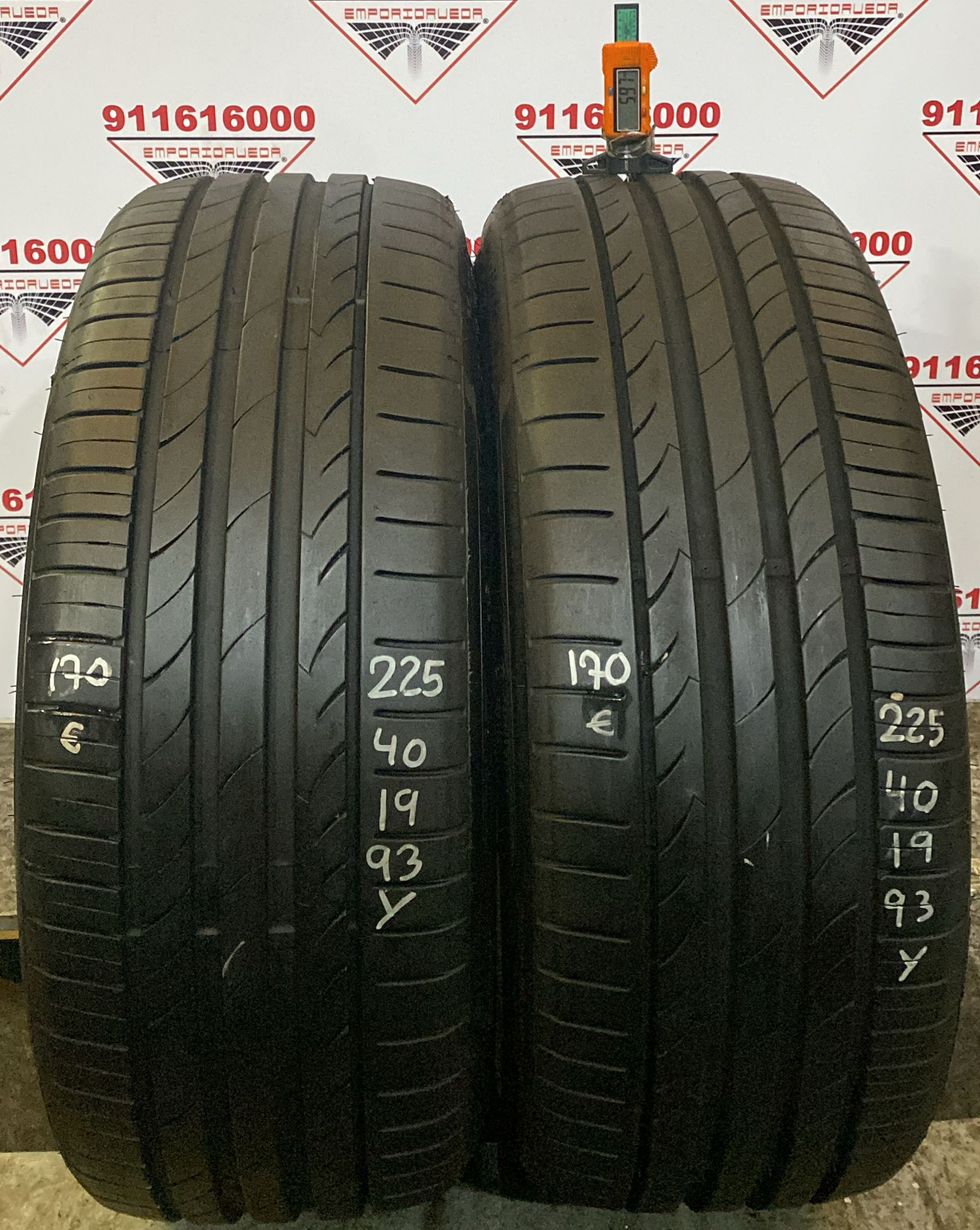 TRACMAX  USADO  225/40 R19 93 Y