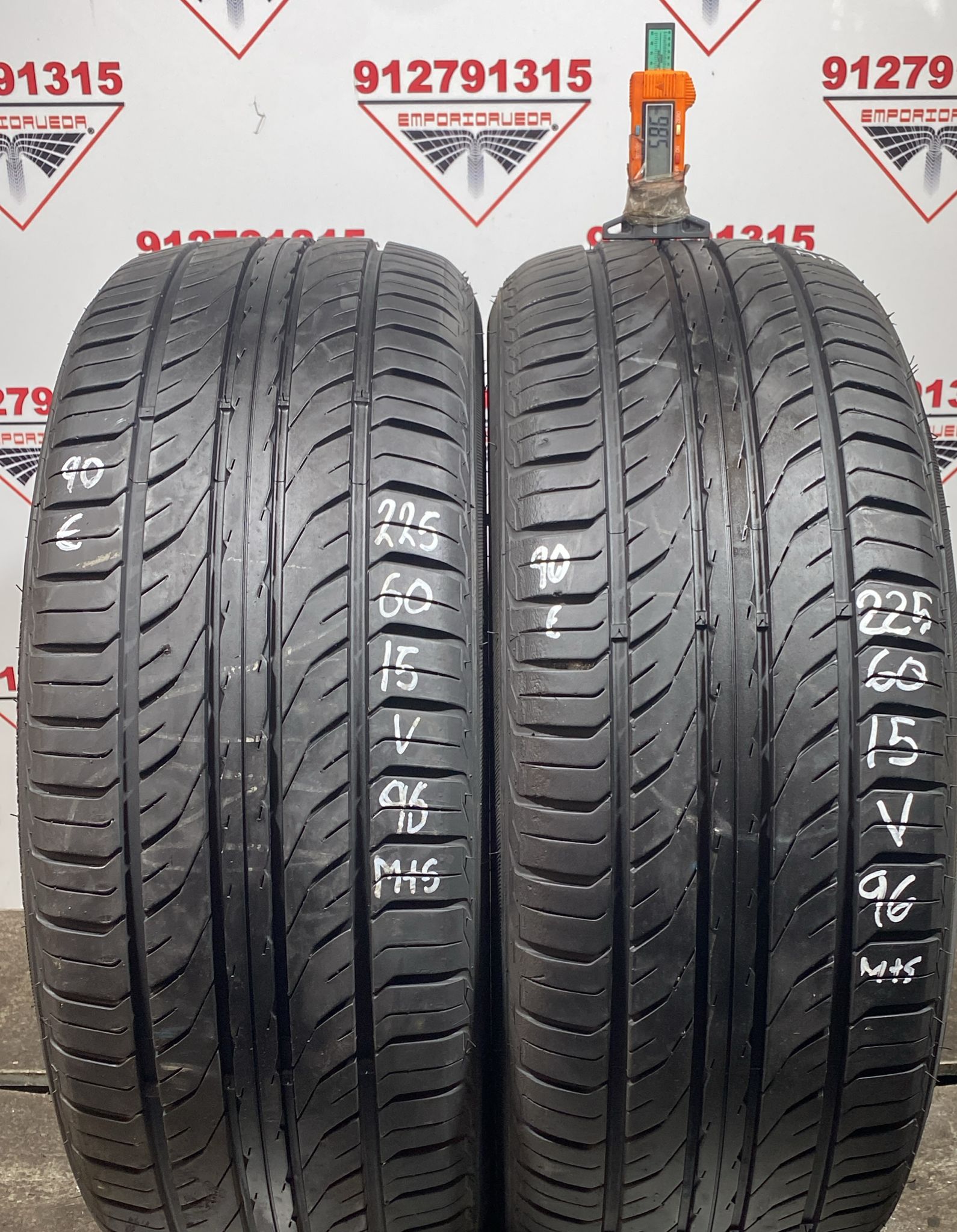 ROCKBLADE  USADO M+S 225/60 R15 96 V